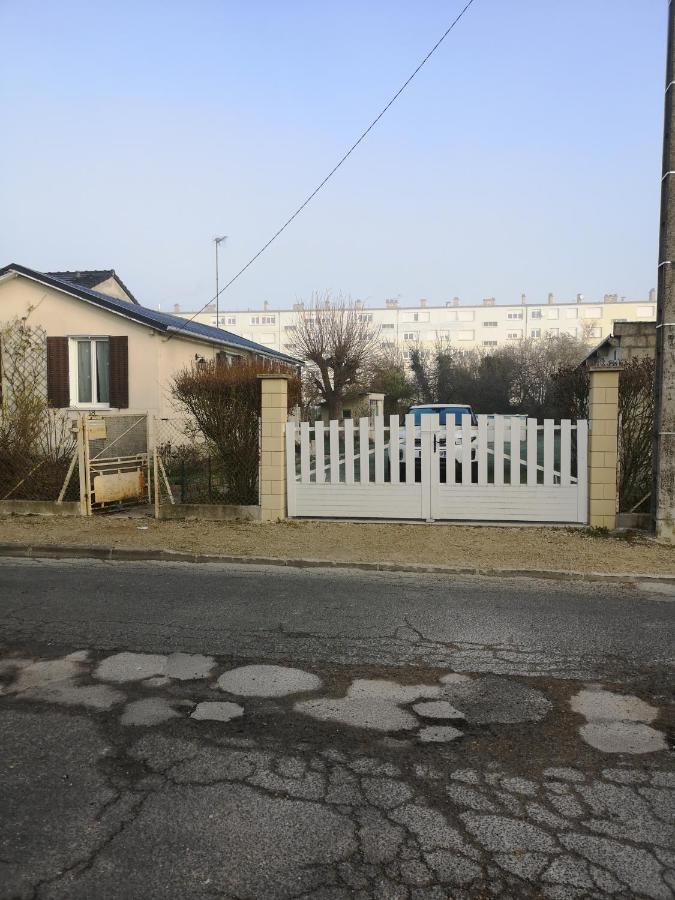 Belle Maison De Vacances Villa Romilly-sur-Seine Exterior foto
